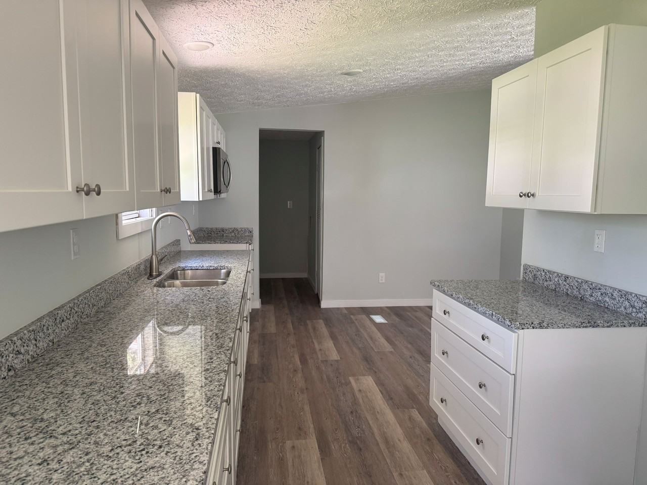 105 Hatteras Drive - Photo 6 of 11