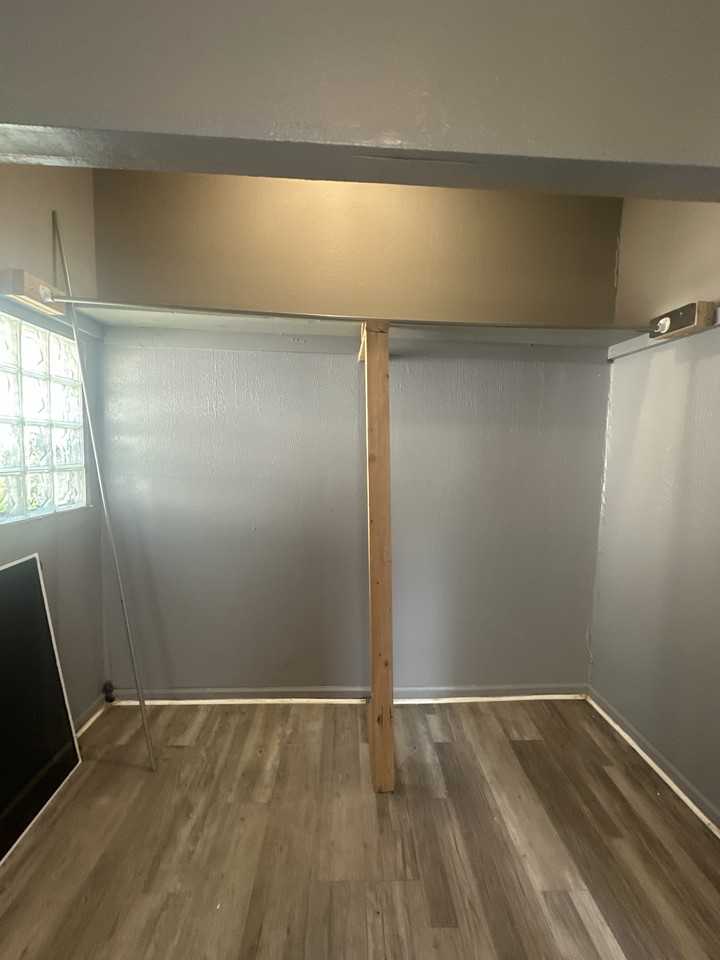 2179 W 83rd St #REAR - Photo 5 of 25