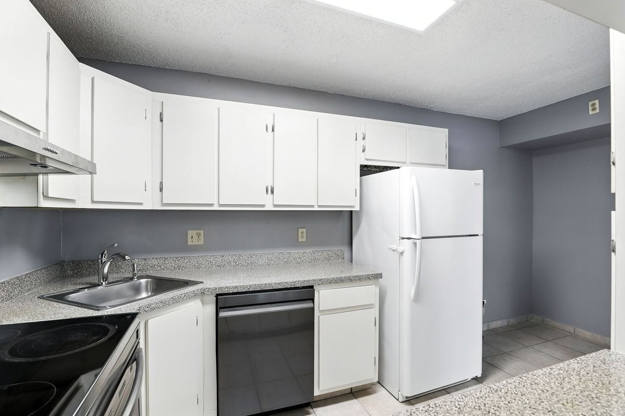 8201 Sun Spring Cir #1 - Photo 4 of 19