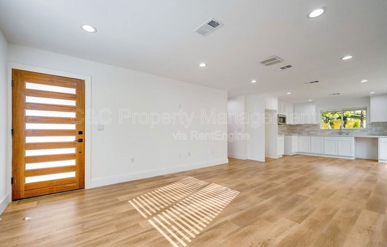 17029 Janison Drive - Photo 5 of 12