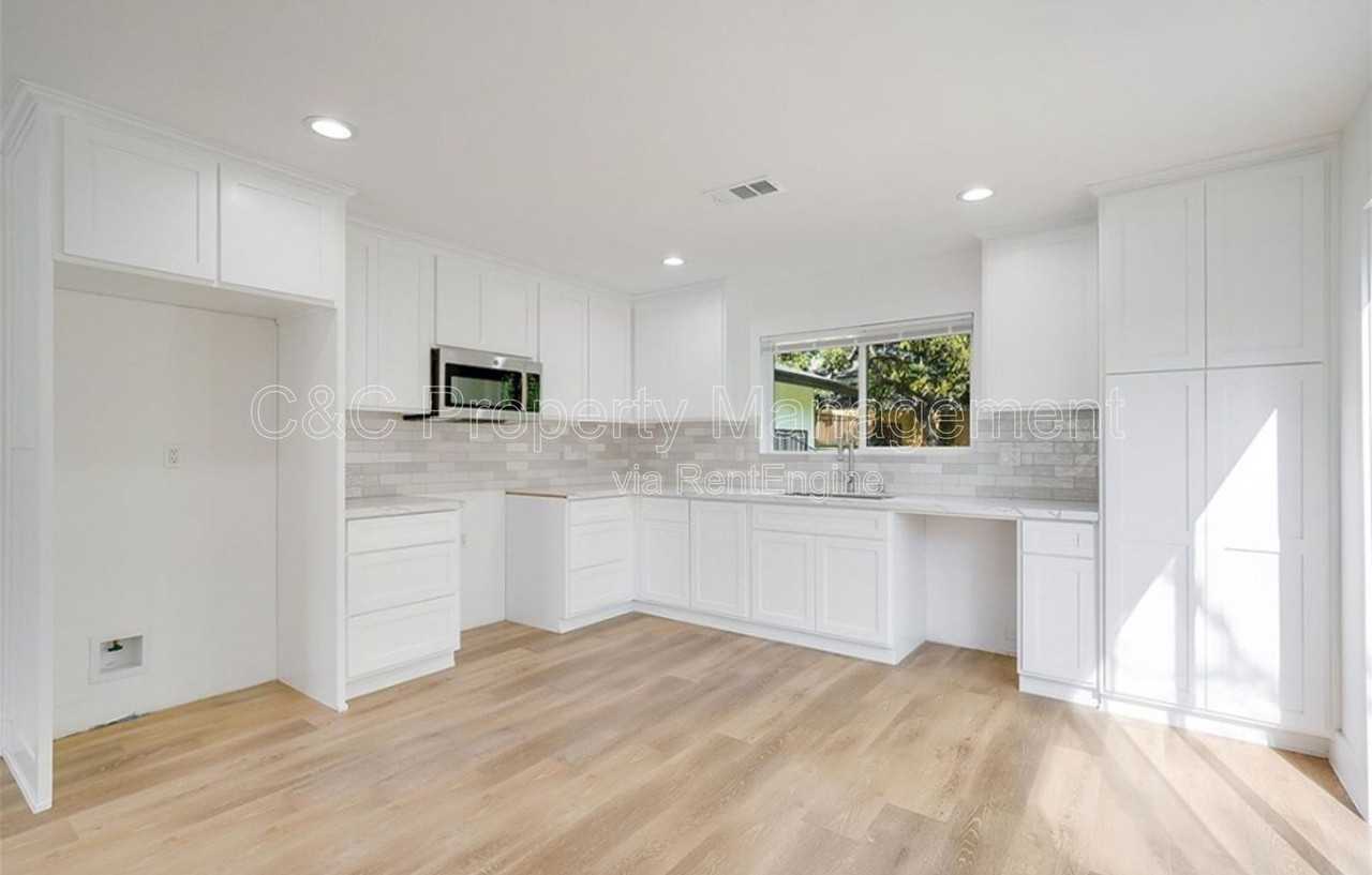 17029 Janison Drive - Photo 6 of 12