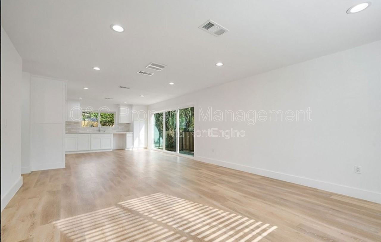 17029 Janison Drive - Photo 7 of 12