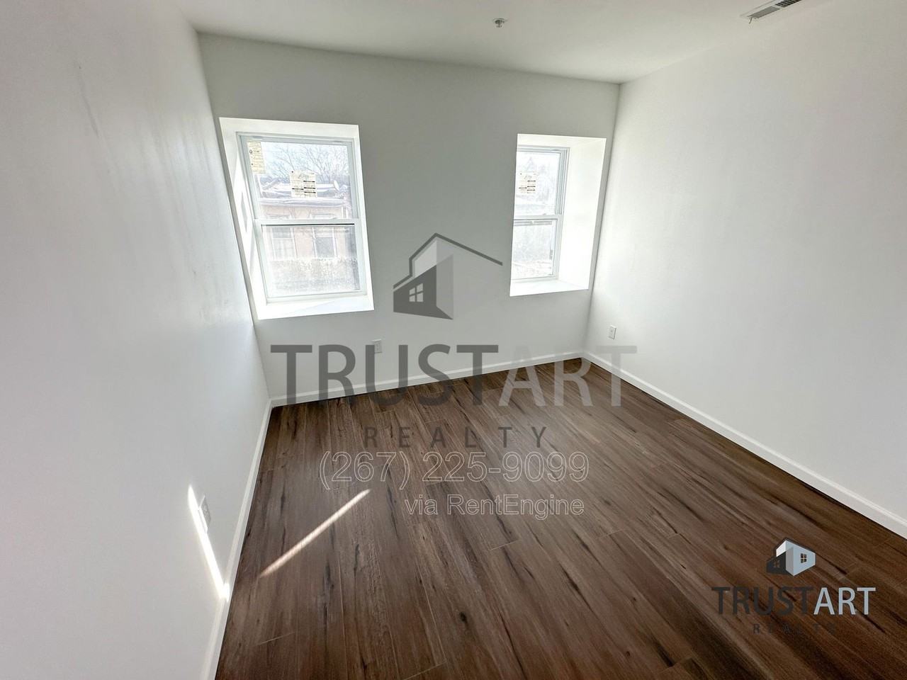 2317 N 15th St #3 - Photo 7 of 13