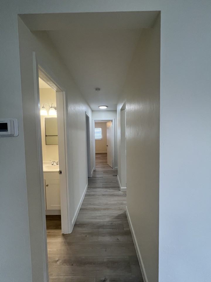 43 Tangerine Court #1 - Photo 6 of 34