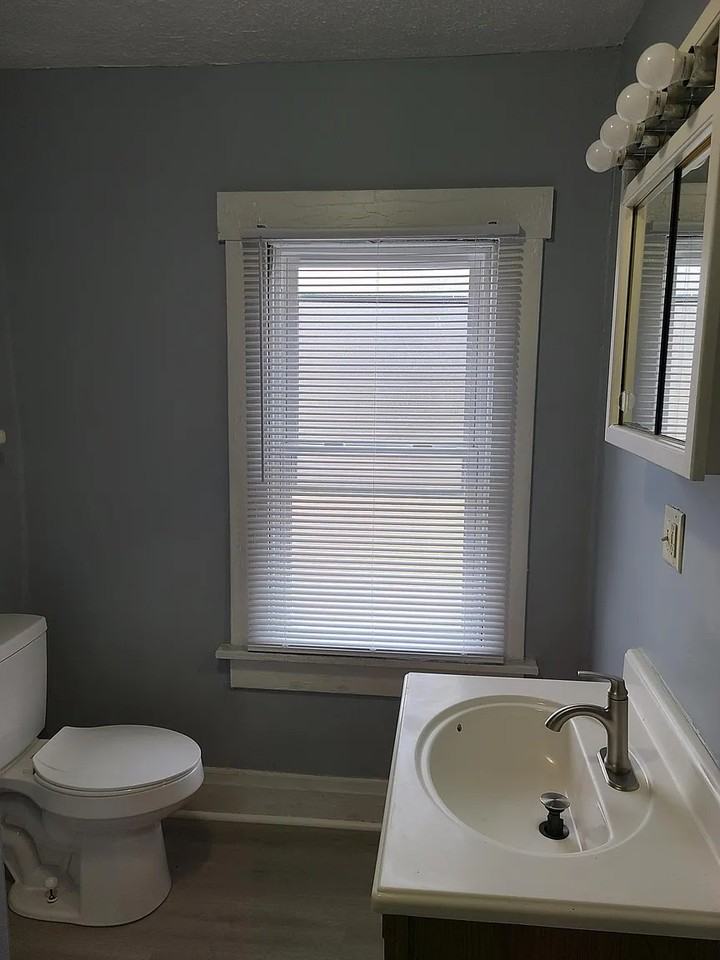 169 E Duncan St #1 - Photo 6 of 7