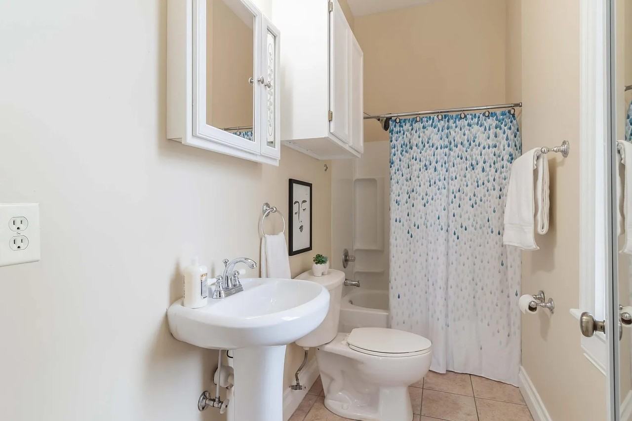 117 East Livingston Avenue #117 - Photo 4 of 13