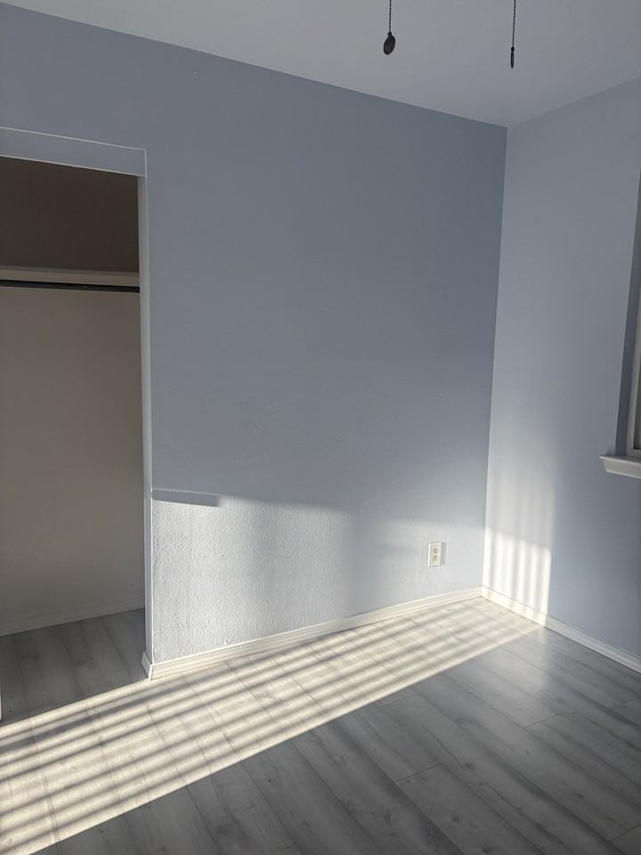 3921 5th St Nw #D - Photo 2 of 16