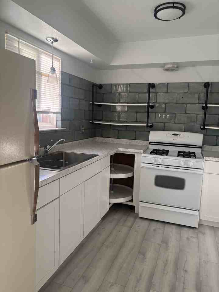 3921 5th St Nw #D - Photo 6 of 16