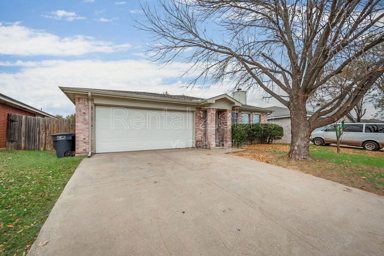 2500 Stagecoach Street - Photo 2 of 20