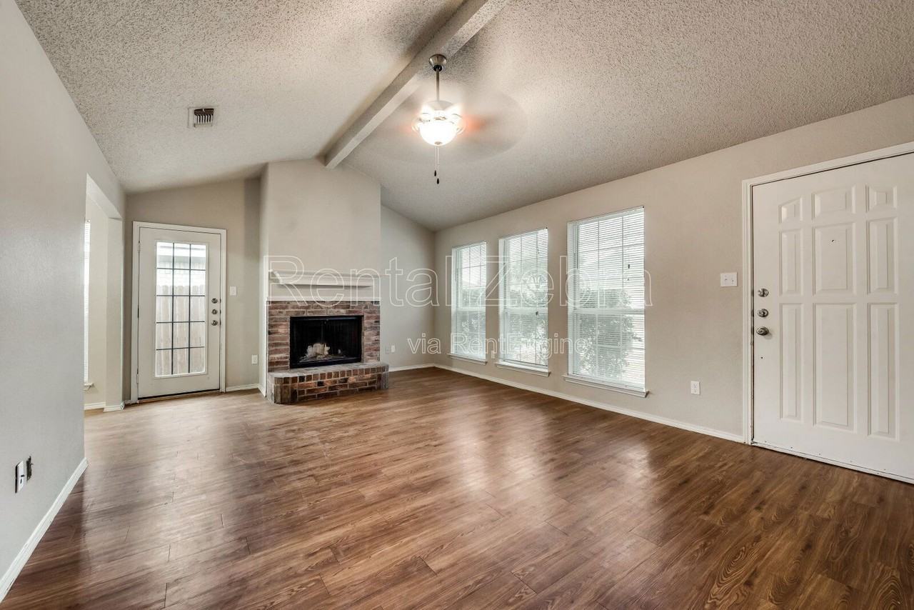 2500 Stagecoach Street - Photo 5 of 20