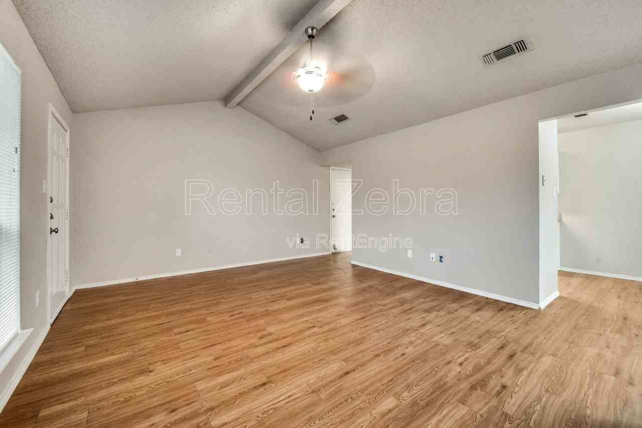 2500 Stagecoach Street - Photo 6 of 20