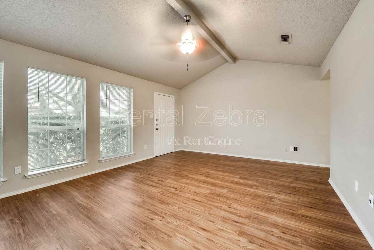 2500 Stagecoach Street - Photo 7 of 20