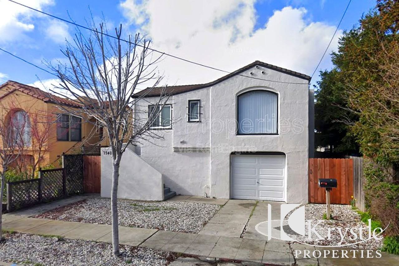 1340 Farrell St - Photo 2 of 12