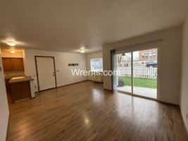 featured image of 2705 East Queen Avenue