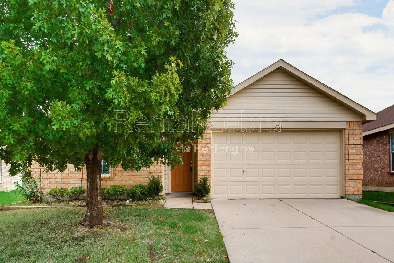 1309 Hazelnut Dr - Photo 2 of 22