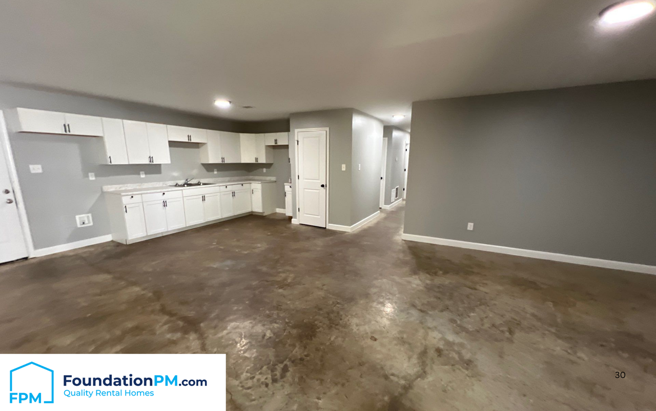 1273 Englewood St #1 - Photo 3 of 19