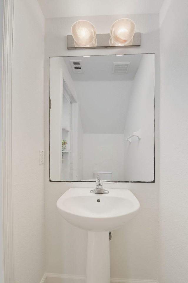 1450 Stockton Dr #1 - Photo 4 of 20