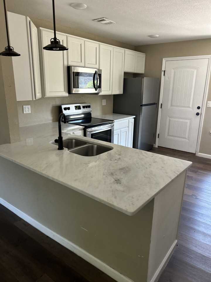 416 Word Avenue #2 - Photo 3 of 20