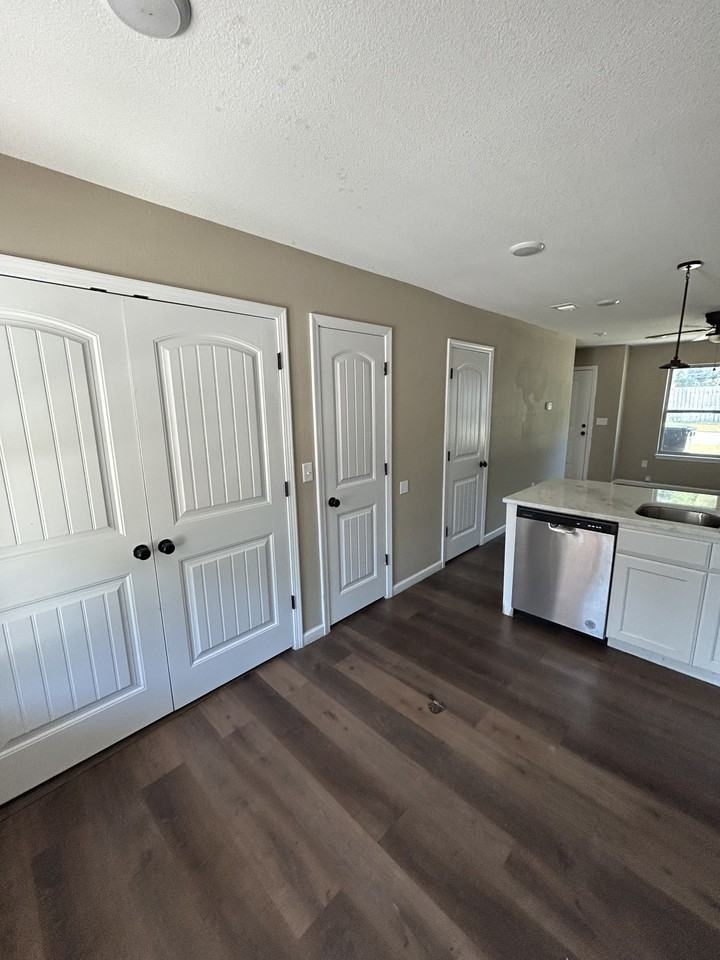 416 Word Avenue #2 - Photo 4 of 20