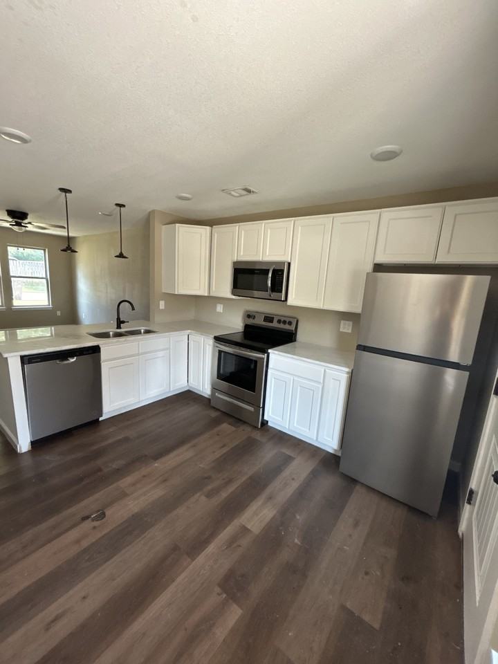 416 Word Avenue #2 - Photo 5 of 20