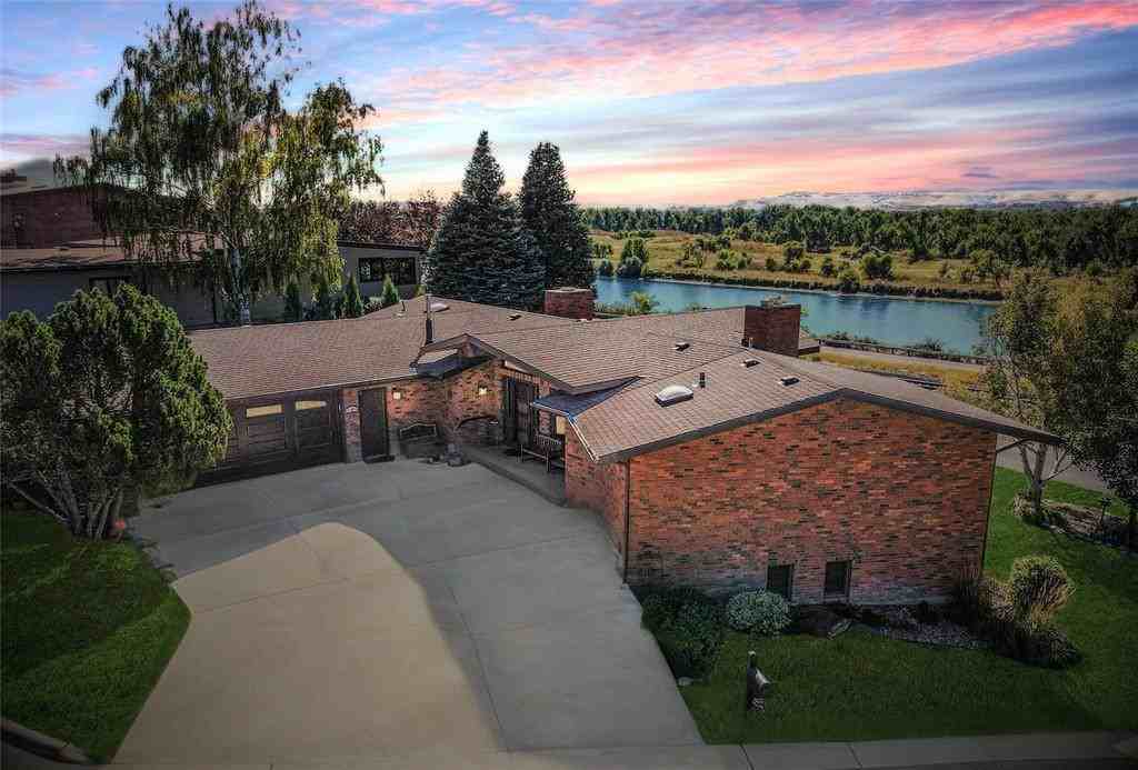 1 Volk Terrace #1 - Photo 2 of 18