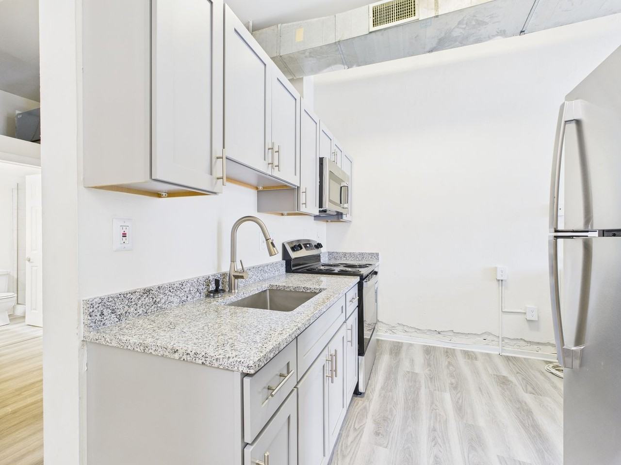 10 S 14th St #206 - Photo 4 of 27