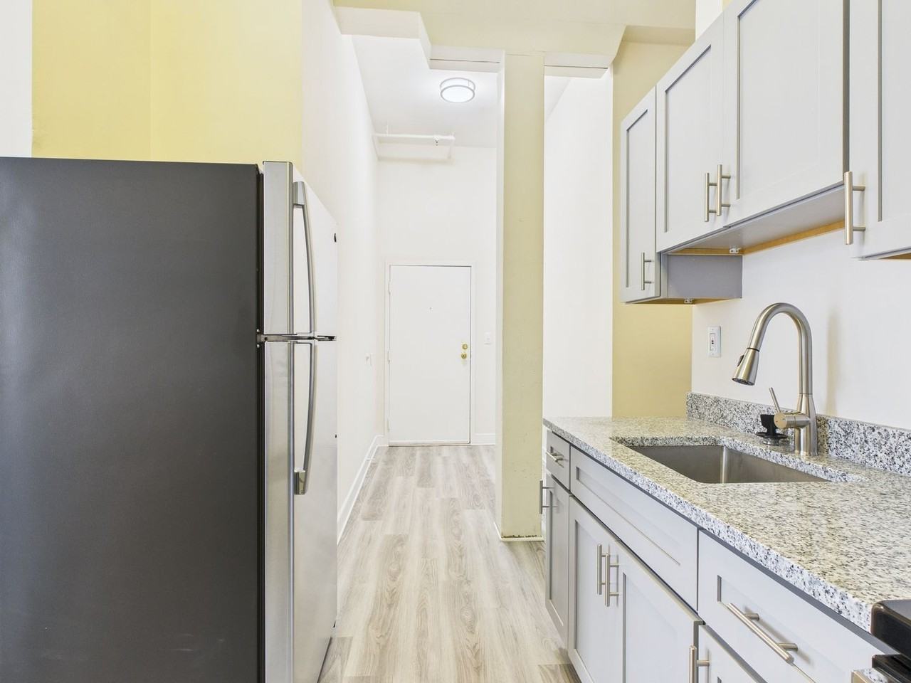 10 S 14th St #206 - Photo 6 of 27