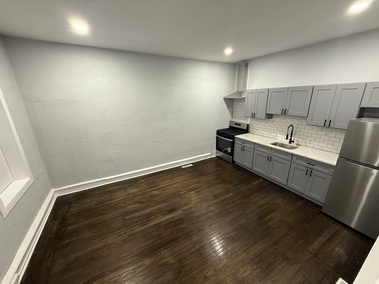 1107 Louis Street #B - Photo 2 of 19