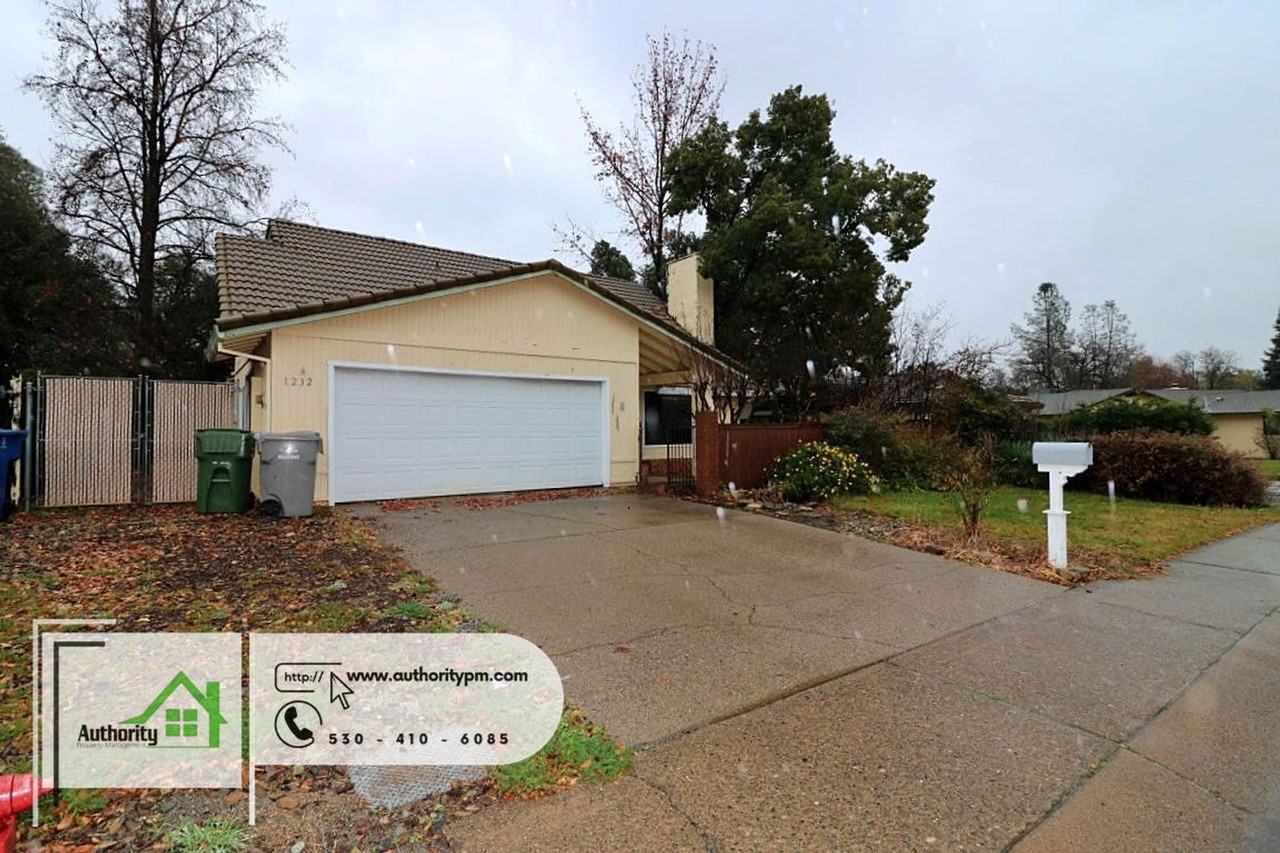 1232 Hawthorne Avenue - Photo 3 of 25