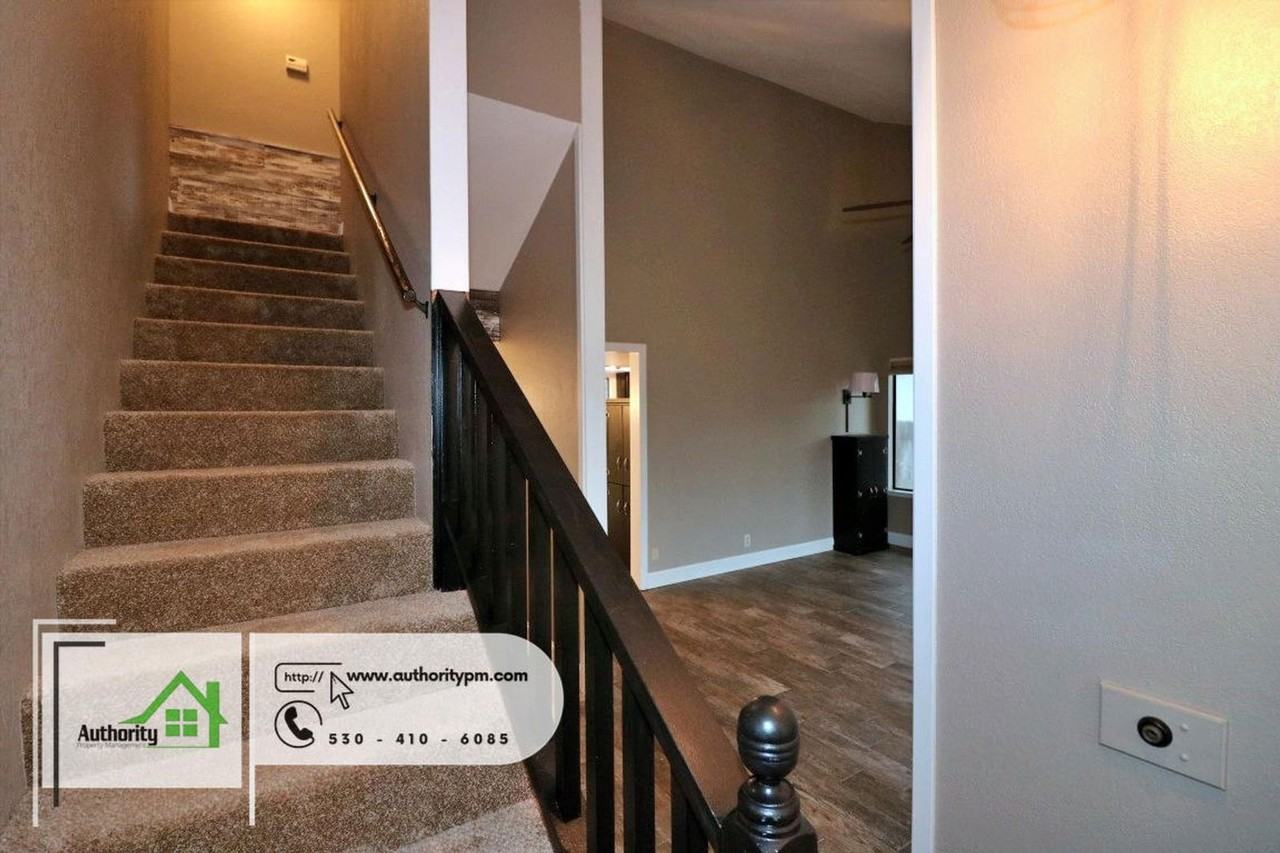 1232 Hawthorne Avenue - Photo 6 of 25