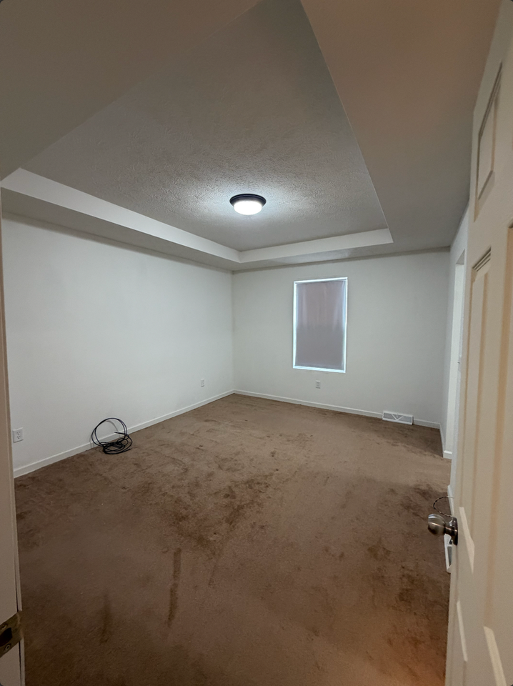 115 Oak Street - Photo 3 of 5