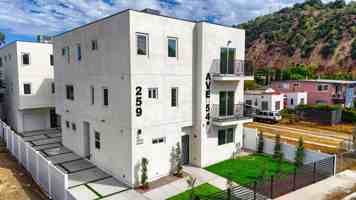 featured image of 257 South Avenue 54 #257