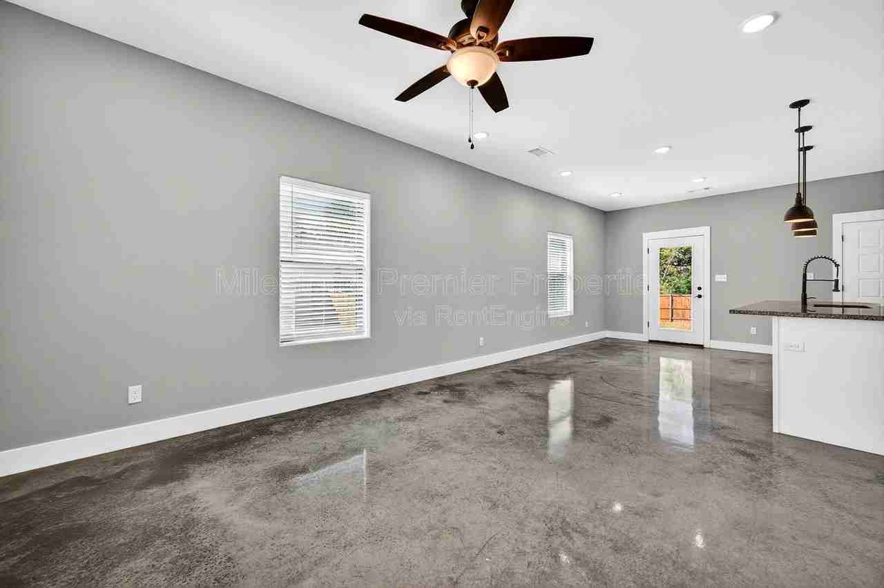 1507 S 7th Ave - Photo 7 of 33