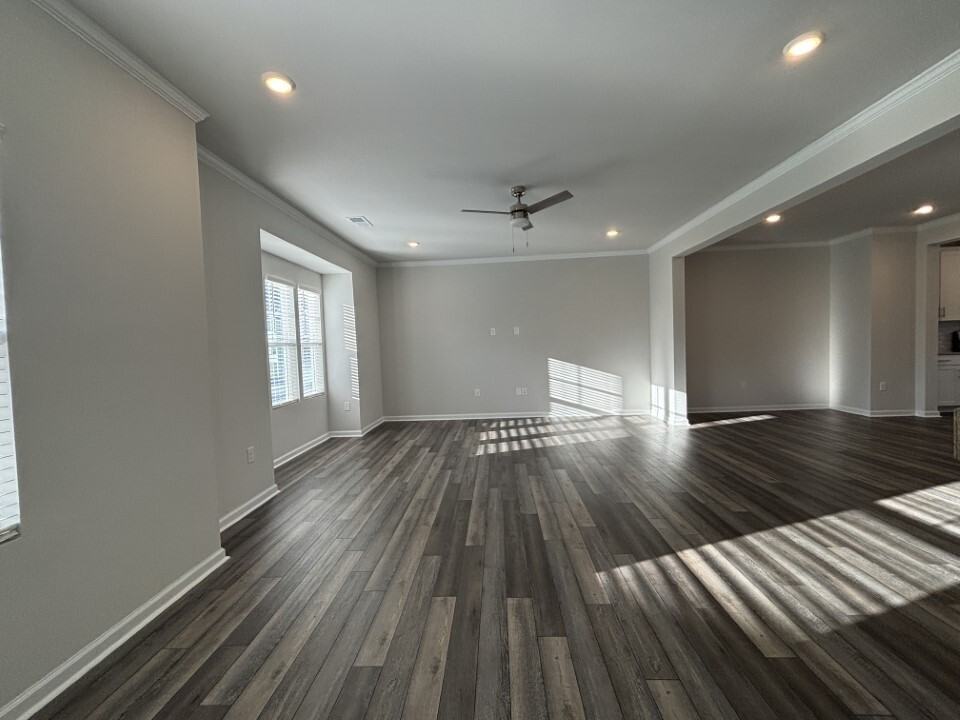 609 Tova Falls Dr #1 - Photo 3 of 27