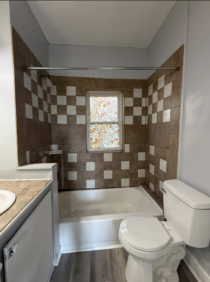 2005 Wayne Ave #2 - Photo 5 of 11