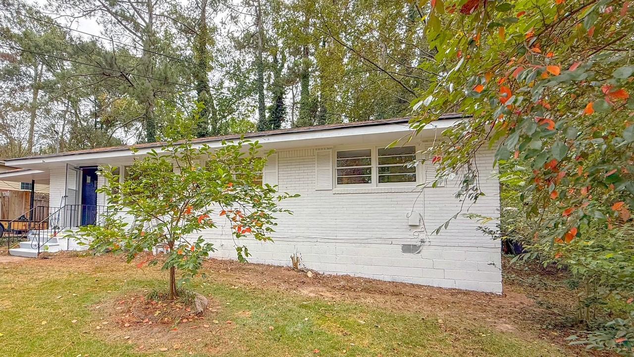 633 Brookwood Drive #1