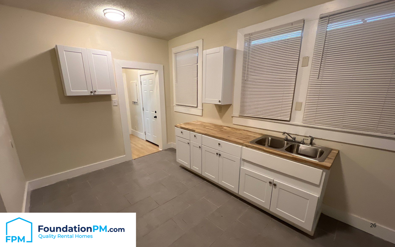 1683 Walker Ave #1 - Photo 3 of 24