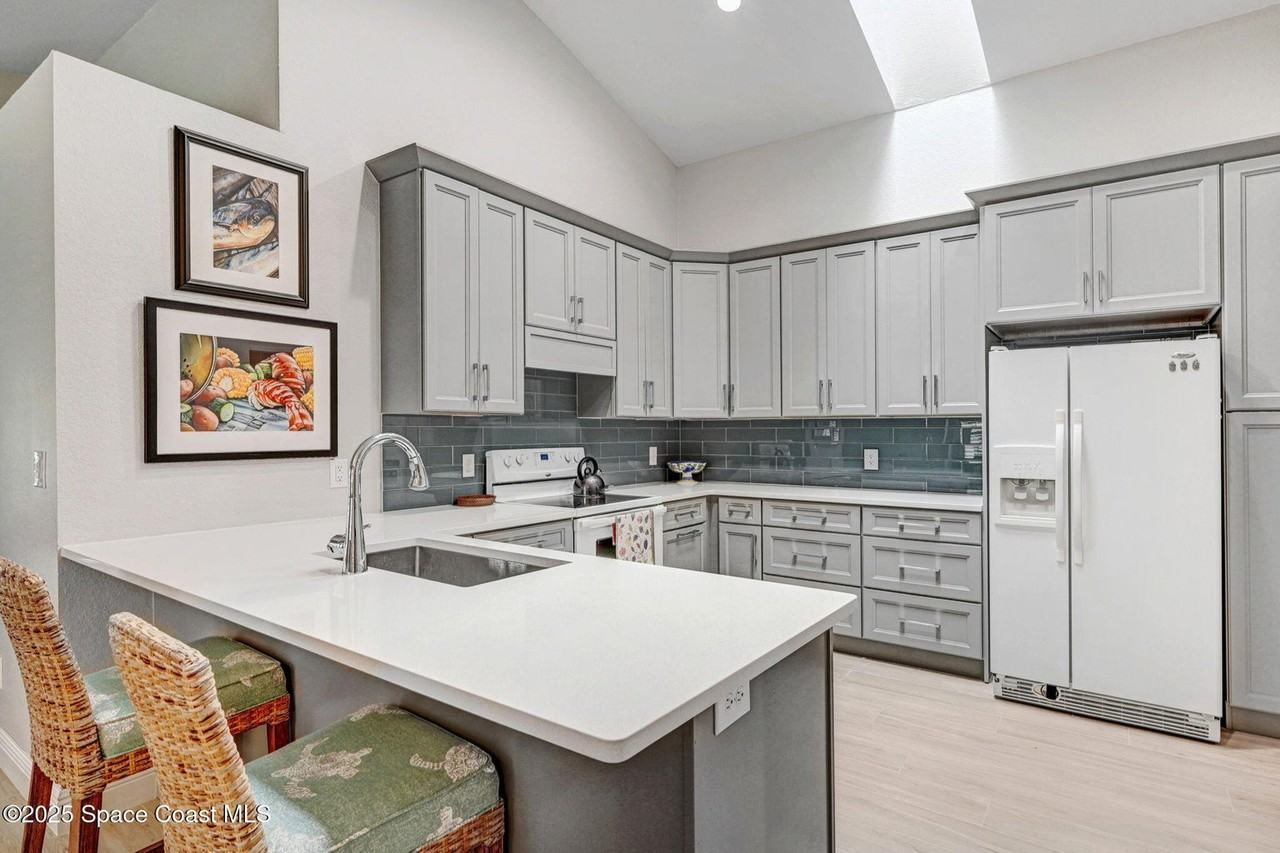 102 Caledonia Drive #1 - Photo 2 of 10