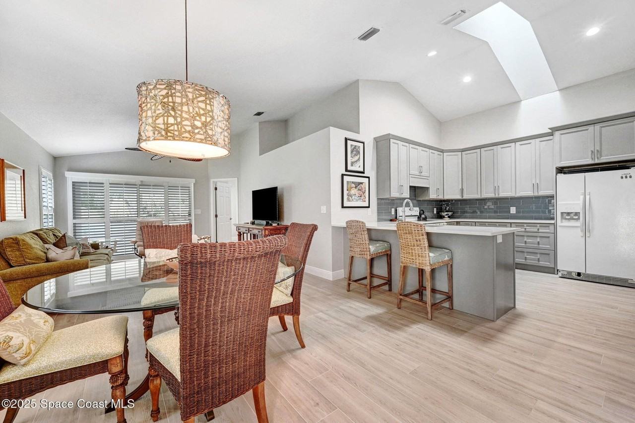 102 Caledonia Drive #1 - Photo 3 of 10