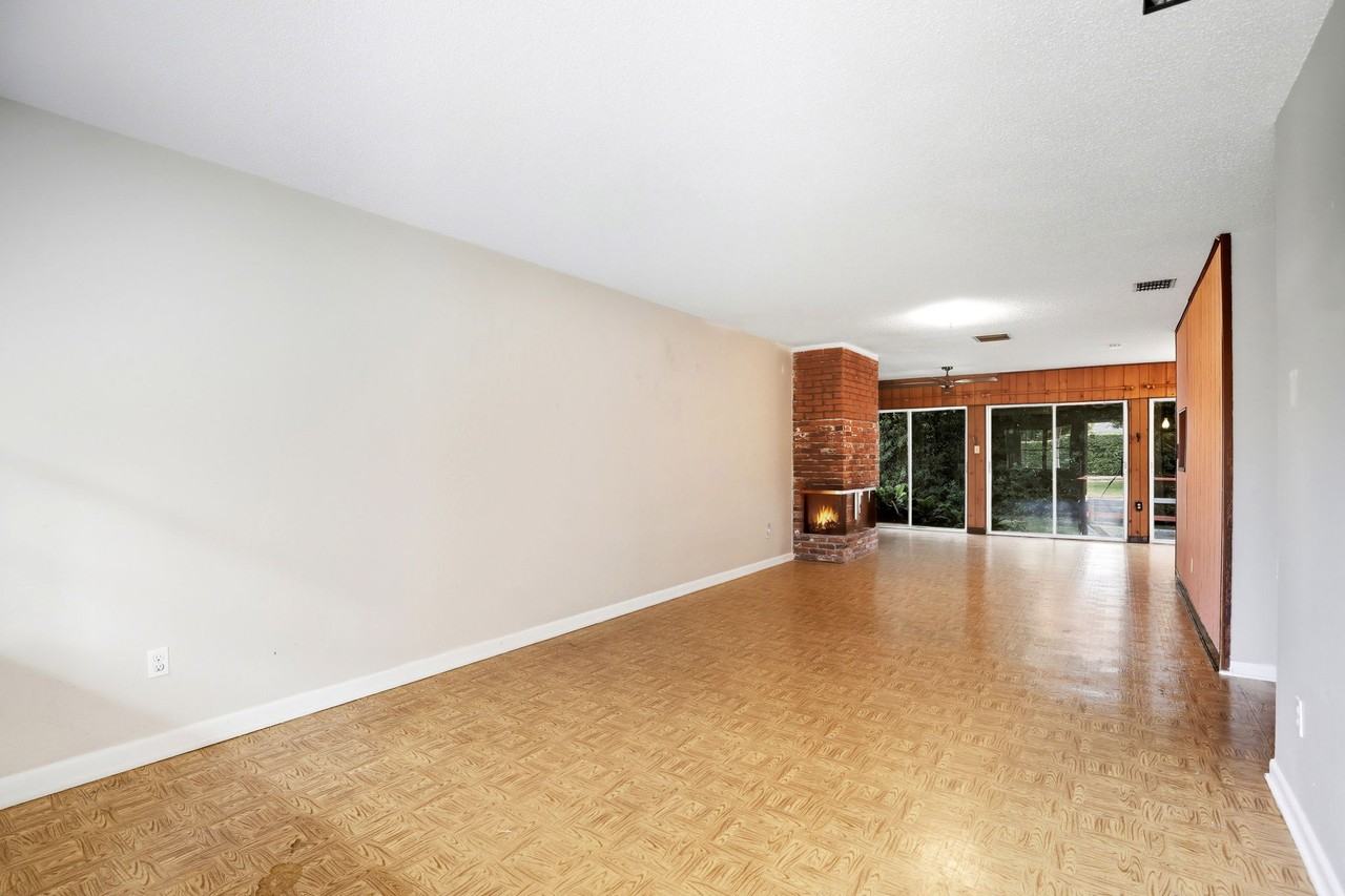 1622 Arbor Park Dr #1 - Photo 2 of 20