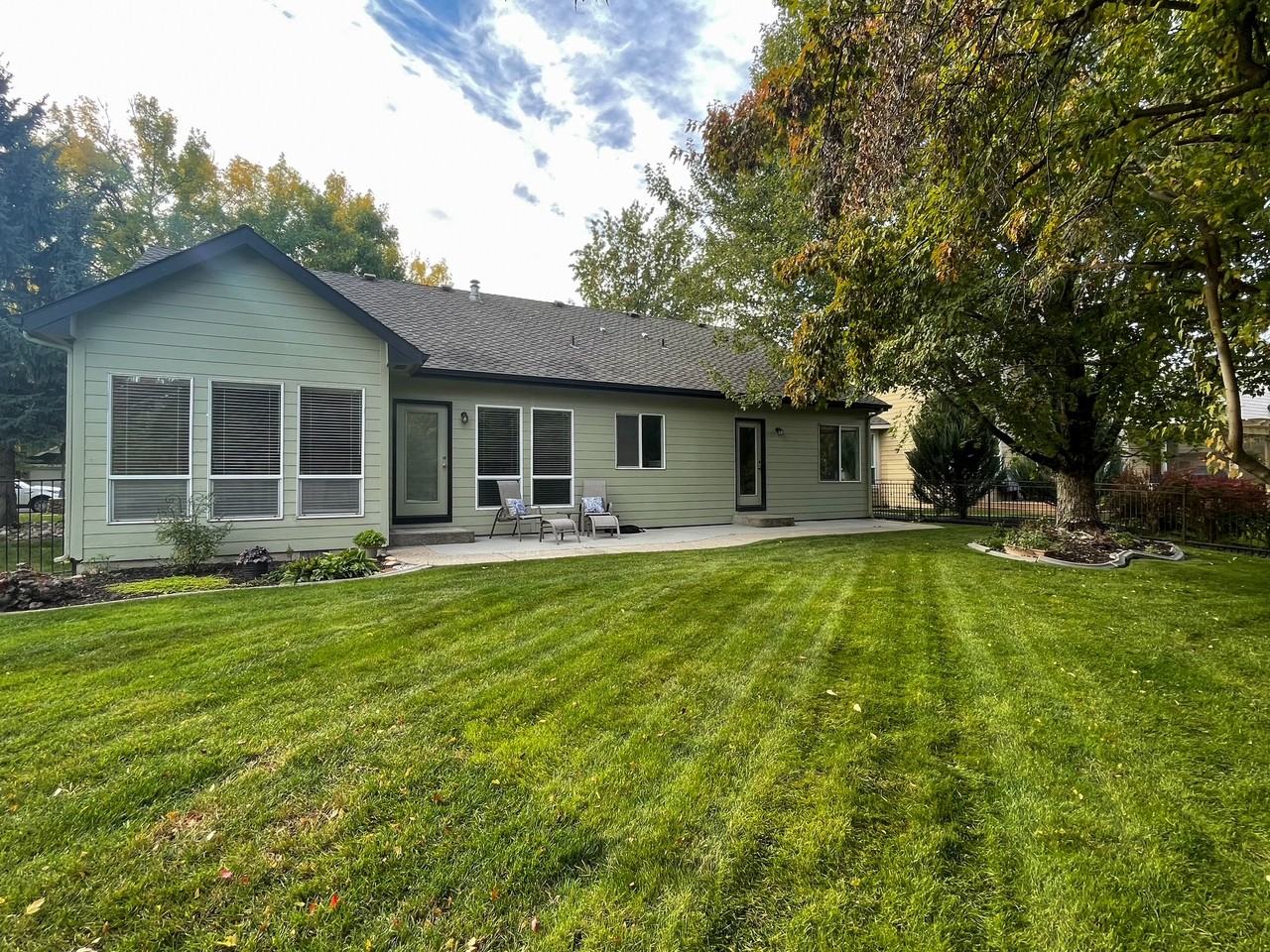 314 East Trailside Drive #1 - Photo 4 of 44