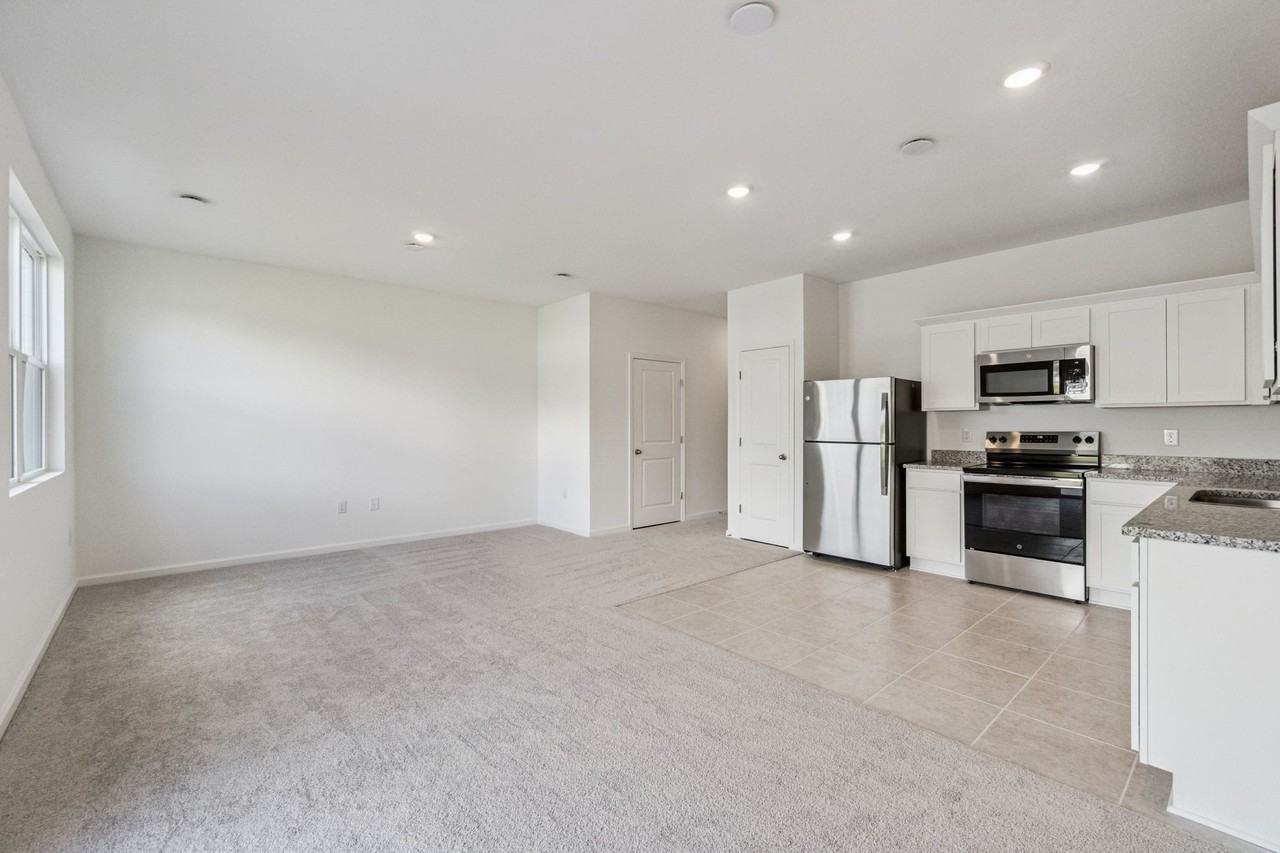 3613 Spire Drive #3613 - Photo 4 of 21