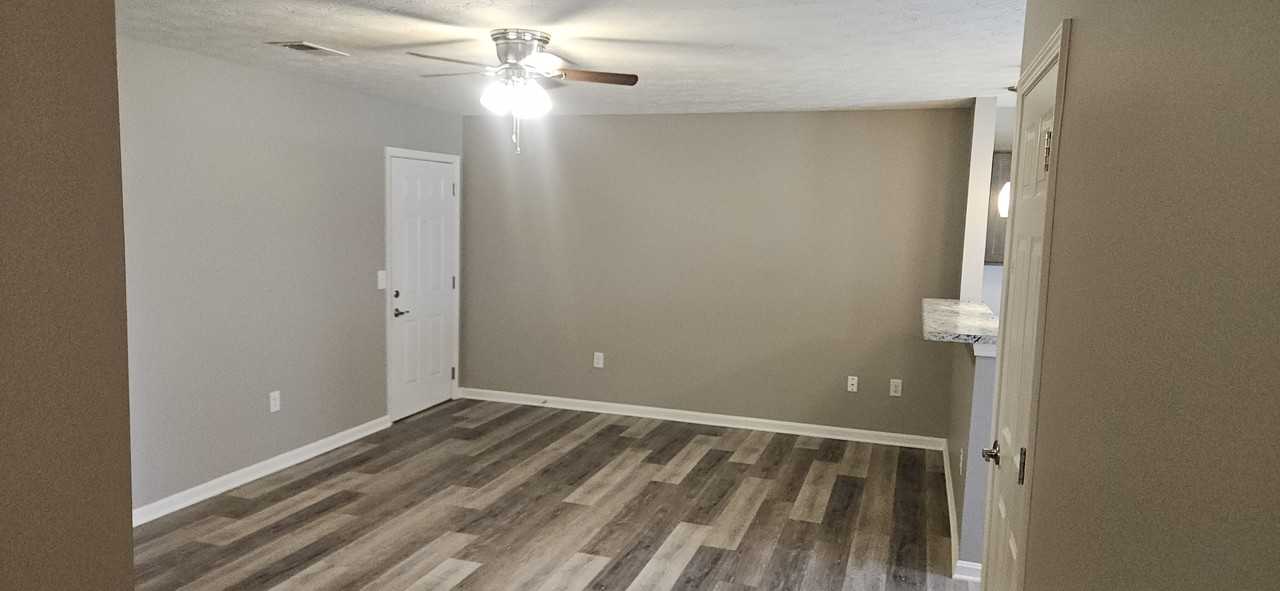 12514 West Orell Road #12514-204 - Photo 4 of 50