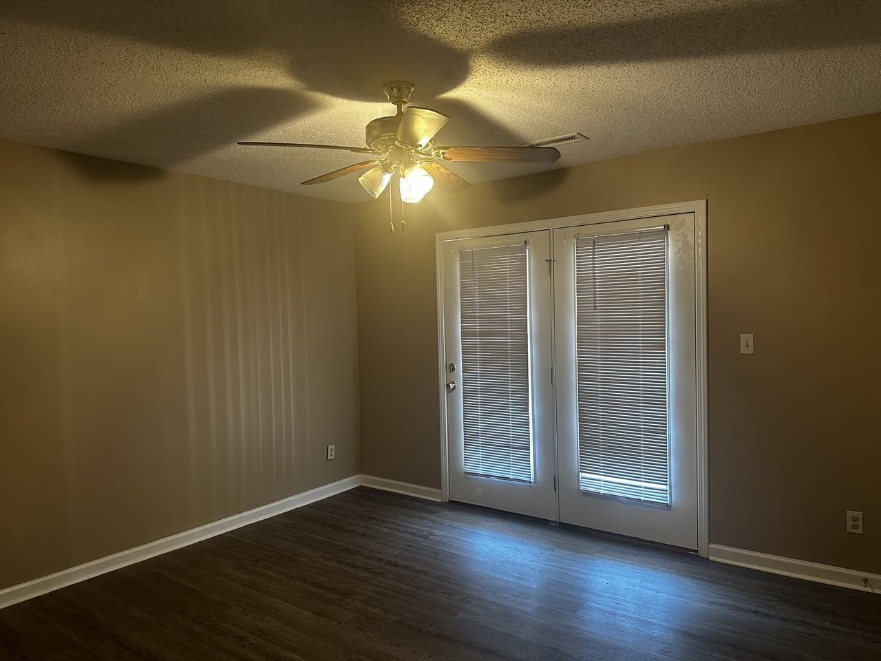 523 West Lane #1 - Photo 7 of 7