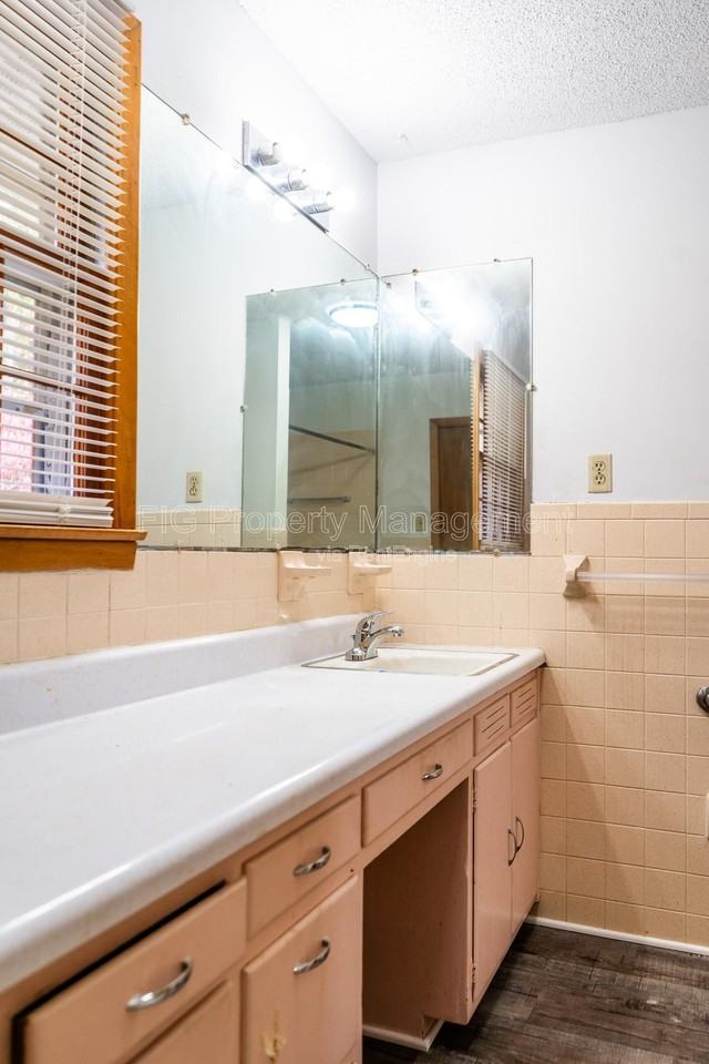 4223 Buffat Mill Rd - Photo 7 of 16