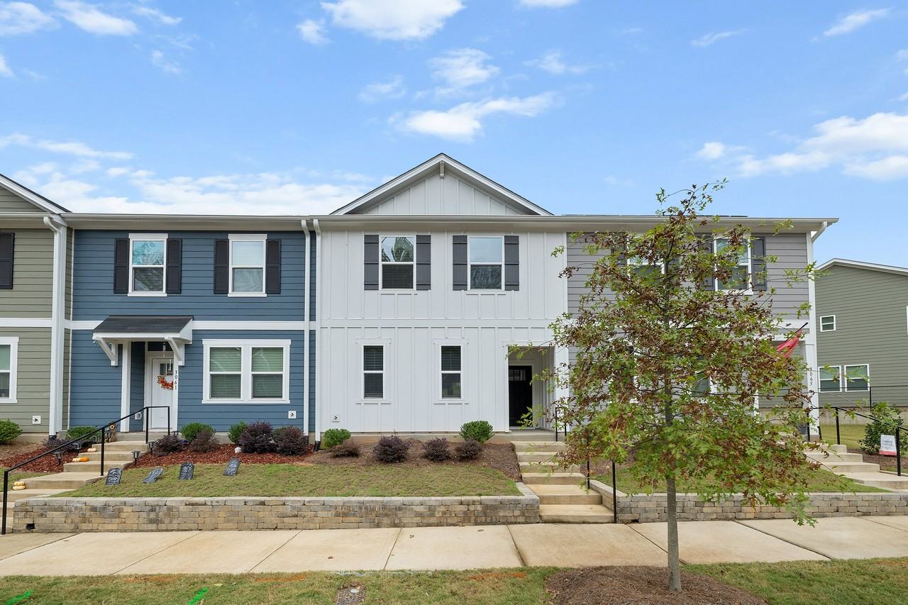 3063 Spline Circle #1 - Photo 2 of 34