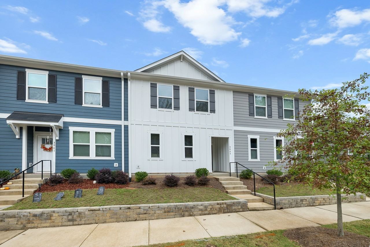 3063 Spline Circle #1 - Photo 3 of 34