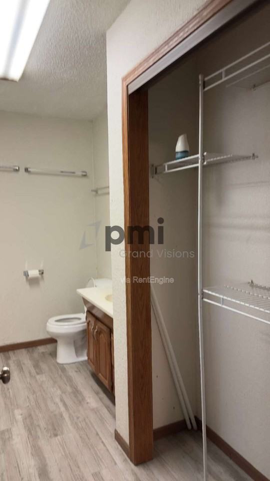 1103 6th Street - Photo 5 of 21