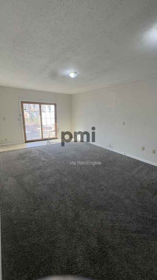 1103 6th Street - Photo 7 of 21