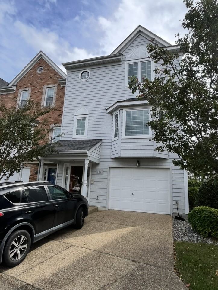 367 Mainsail Dr #23 - Photo 2 of 50
